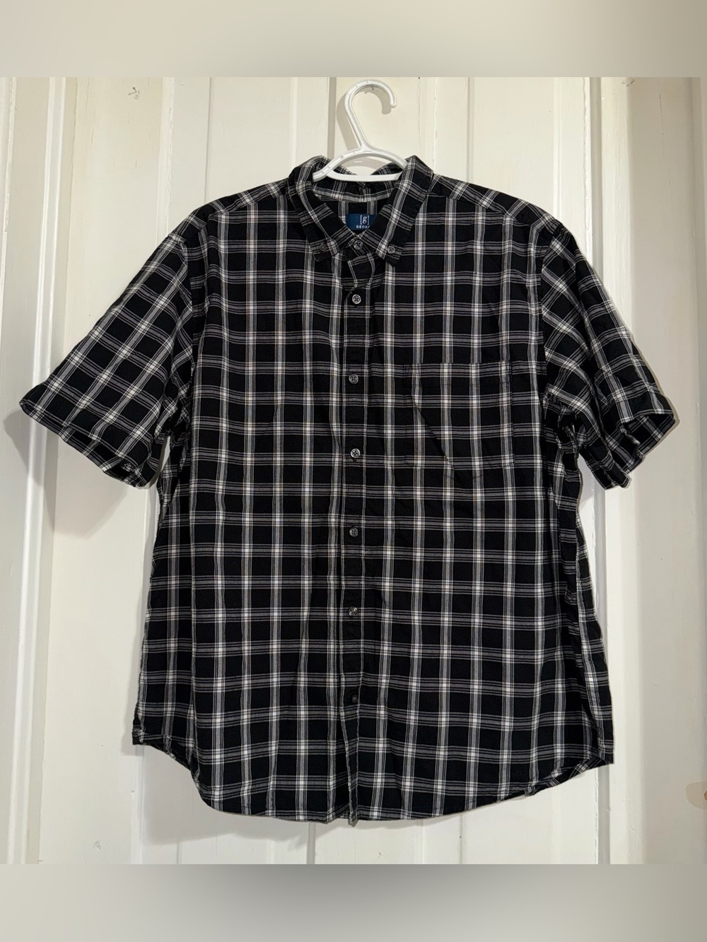 Men's size XL shirt Black & White Plaid Short-Sleeve Button-Up Shirt